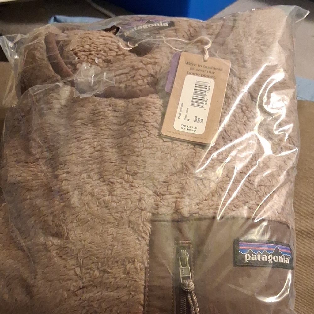 Patagonia Toasty Brown Fleece - Picture 2 of 4